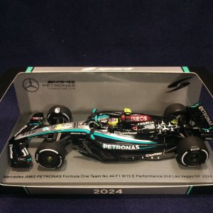 画像: 新品正規入荷品●SPARK 1/43 MERCEDES-AMG PETRONAS F1 W15 2nd LAS VAGAS GP 2024 (L.ハミルトン）#44