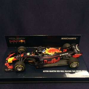 画像: セカンドハンド品●PMA1/43 ASTON MARTIN RED BULL RB14 (D.リカルド) 2018 #3