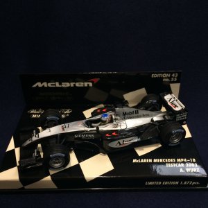 画像: セカンドハンド品●PMA1/43 McLAREN MERCEDES MP4-18 TESTCAR 2003 (A.ブルツ)