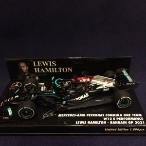 画像: セカンドハンド品●PMA1/43 MERCEDES-AMG PETRONAS W12 BAHRAIN GP 2021 (L.ハミルトン)#44