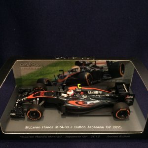 画像: セカンドハンド品●鈴鹿サーキット別注●SPARK 1/43 McLAREN HONDA MP4-30 JAPANESE GP 2015 (J.バトン)#22