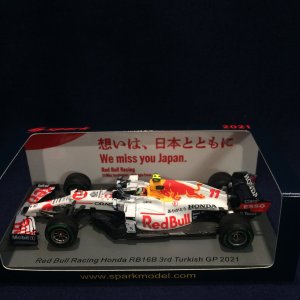 画像: セカンドハンド品●SPARK 1/43 RED BULL HONDA RB16B 3rd TURKISH GP 2021 (S.ペレス)#11