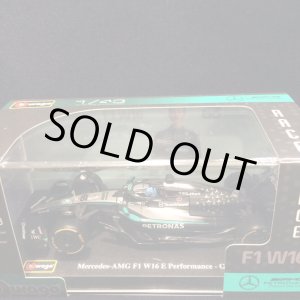 画像: 新品正規入荷品●burago1/43 MERCEDES-AMG W16 (G.ラッセル)#63 ※アクリルケース&ドライバーフィギュア付