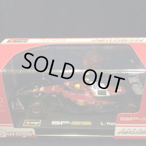画像: 新品正規入荷品●burago1/43 FERRARI SF-25 (L.ハミルトン)#44 ※アクリルケース&ドライバーフィギュア付