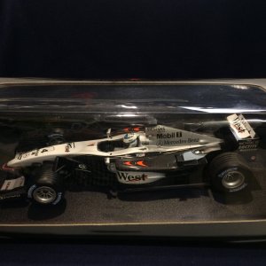 画像: セカンドハンド品●McLARENチーム別注●純正たばこ仕様●PMA1/18 McLAREN MERCEDES MP4-17 (K.ライコネン)#4