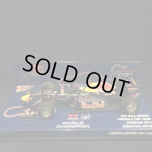 画像: セカンドハンド品●NURBURGRING別注●PMA1/43 RED BULL F1 SHOWCAR 2011 (S.ベッテル）#1