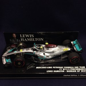 画像: セカンドハンド品●PMA1/43 MERCEDES-AMG PETRONAS W13 BAHRAIN GP 2022 (L.ハミルトン)#44