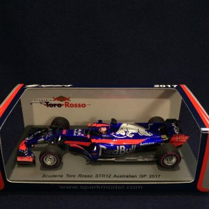 画像: セカンドハンド品●SPARK 1/43 SCUDERIA TORO ROSSO STR12 AUSTRALIAN GP 2017 (D.クビアト)#26