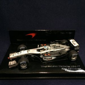画像: セカンドハンド品●タバコ仕様:チーム別注●PMA1/43 WEST McLAREN MERCEDES MP4-17 (K.ライコネン)#4