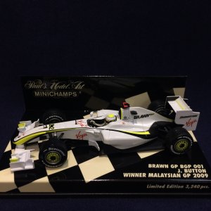 画像: セカンドハンド品●PMA 1/43 BRAWN GP BGP 001 WINNER MALAYSIAN GP 2009 (J.バトン） #22
