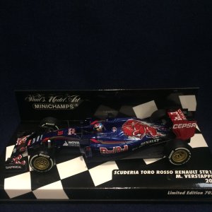 画像: セカンドハンド品●PMA1/43 SCUDERIA TORO ROSSO RENAULT STR10 （M.フェルスタッペン）2015 #33