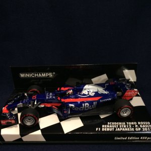 画像: セカンドハンド品●PMA1/43 SCUDERIA TORO ROSSO STR12 F1 DEBUT JAPANESE GP 2017 (P.ガスリー)#10