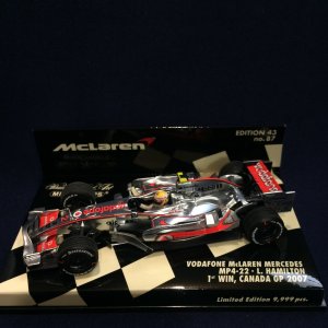 画像: セカンドハンド品●PMA1/43 VODAFONE McLAREN MERCEDES MP4-22 1st WIN CANADA GP 2007 (L.ハミルトン)#2