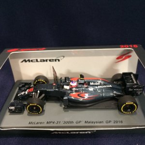 画像: セカンドハンド品●SPARK1/43 McLAREN HONDA MP4-31 300th MALAYSIAN GP 2016 (J.バトン)#22