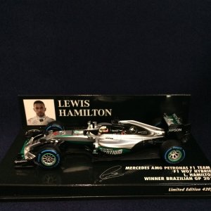 画像: セカンドハンド品●PMA 1/43 MERCEDES-AMG W07 WINNER BRAZILIAN GP 2016 (L.ハミルトン)#44