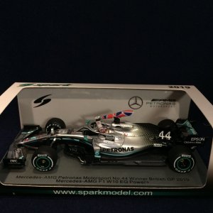 画像: セカンドハンド品●SPARK1/43 MERCEDES-AMG W10 WINNER BRITISH GP 2019 (L.ハミルトン)#44