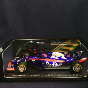 画像: セカンドハンド品●鈴鹿サーキット別注●SPARK1/43 SCUDERIA TORO ROSSO HONDA STR14 AUSTRALIAN GP 2019 (D.クビアト)#26