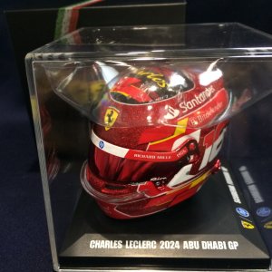画像: 新品正規入荷品●LOOKSMART 1/5 FERRARI F1 ABU DHABI GP 2024 (C.ルクレール)ミニヘルメット