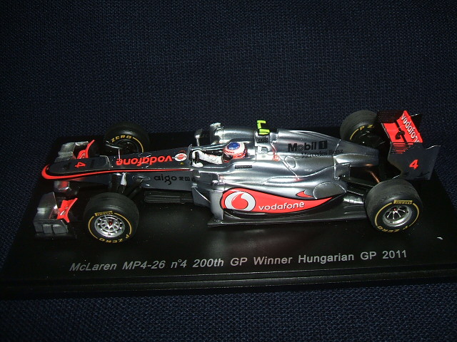 画像1: 新品正規入荷品●SPARK1/43 McLAREN MERCEDES MP4-26 WINNER HUNGARIAN GP 2011 (J.バトン）