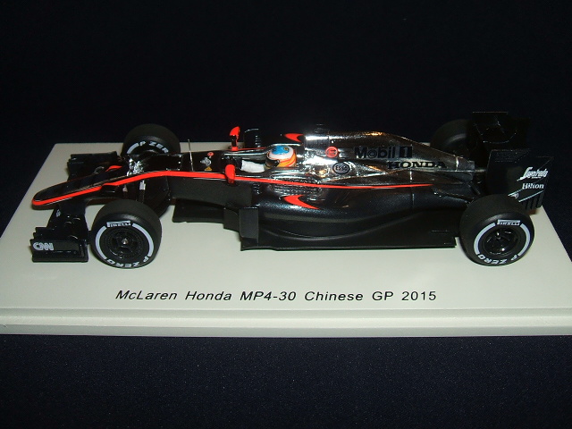 画像1: 新品正規入荷品●SPARK 1/43 McLAREN HONDA MP4-30 CHINESE GP 2015 (F.アロンソ) #14