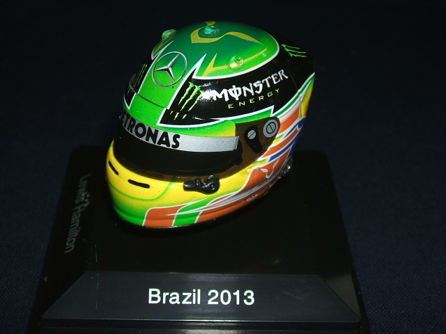 画像: 海外並行品●300個限定生産品●MINIMAX1/8 MERCEDES 2013 BRAZIL GP ミニチュアヘルメット (L.ハミルトン）