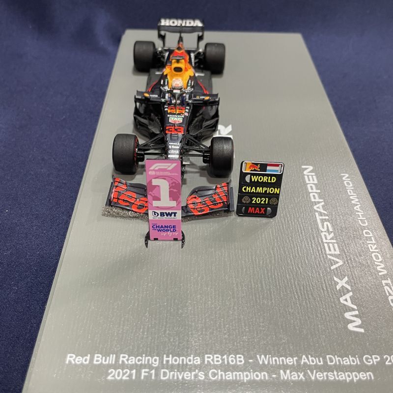 画像: 新品正規荷品●SPARK1/43 RED BULL RB16B WINNER ABU DHABI GP 2021 WORLD CHAMPION (M.フェルスタッペン）#33