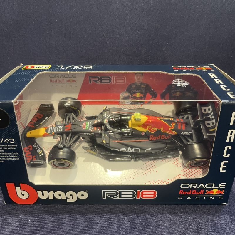 画像1: 新品正規入荷品●burago1/43 RED BULL RB18 2022(S.ペレス）#11