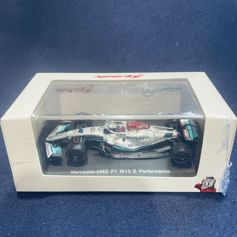 画像1: 新品正規入荷品●SPARK1/64 MERCEDES F1 W13 2022 (G.ラッセル）