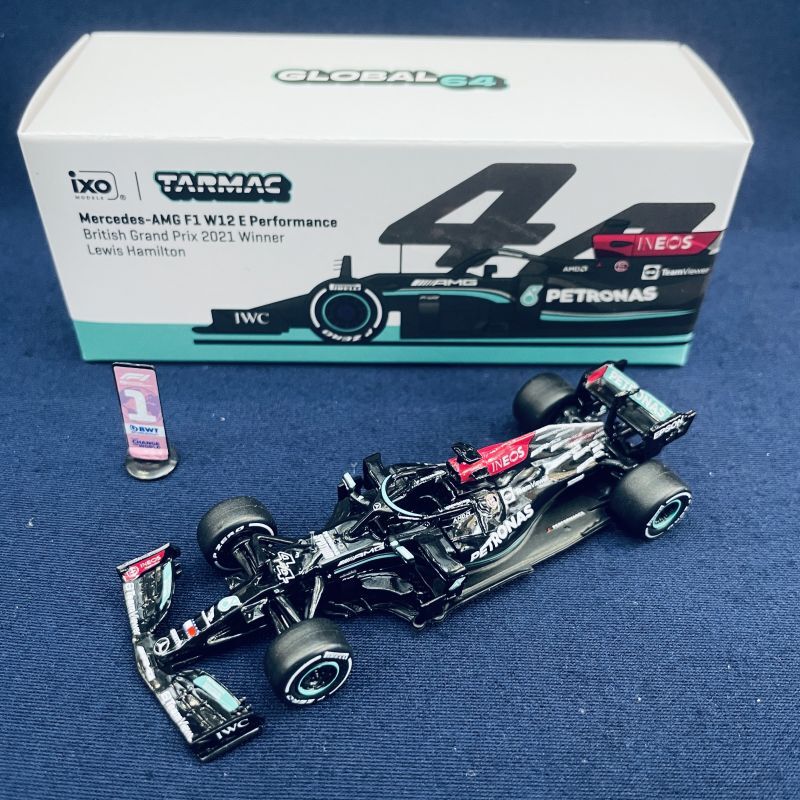 画像1: 新品正規入荷品●TARMAC WORKS 1/64 MERCEDES AMG W12 WINNER BRITISH GP 2021 (L.ハミルトン）#44