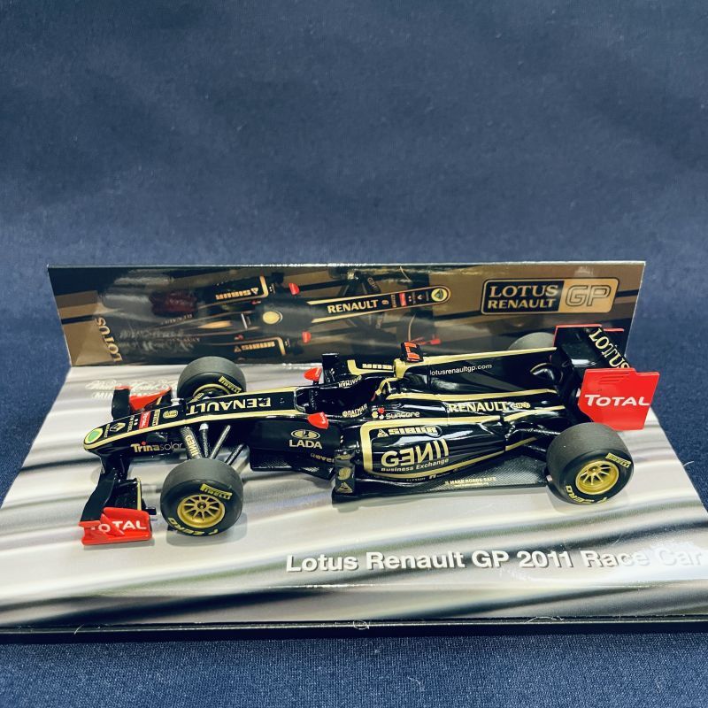 画像1: セカンドハンド品●PMA1/43 LOTUS RENAULT 2011 RACE CAR (N.ハイドフェルド）#9 ※ドライバーノンフィギュア