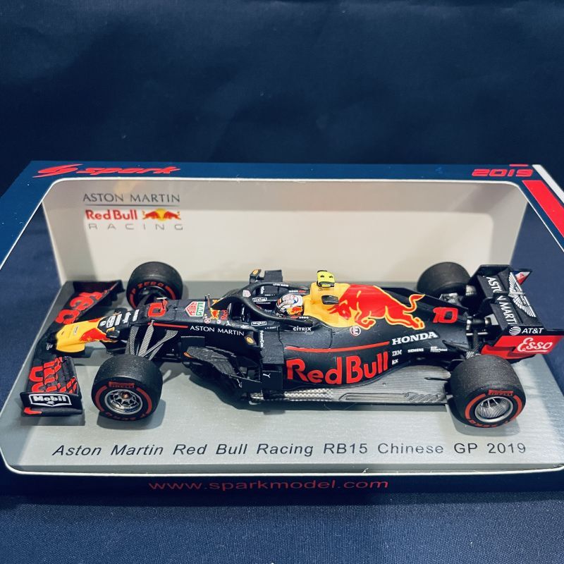 画像1: セカンドハンド品●SPARK 1/43 RED BULL HONDA RB15 CHINESE GP 2019 (P.ガスリー）#10