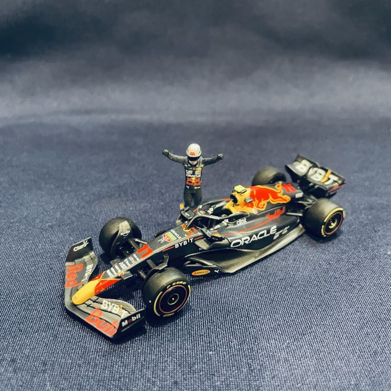 画像: 新品正規入荷品●TSMMODEL 1/64 RED BULL RB18 WINNER MONACO GP 2022 (S.ペレス）#11 ※スタンディングフィギュア付