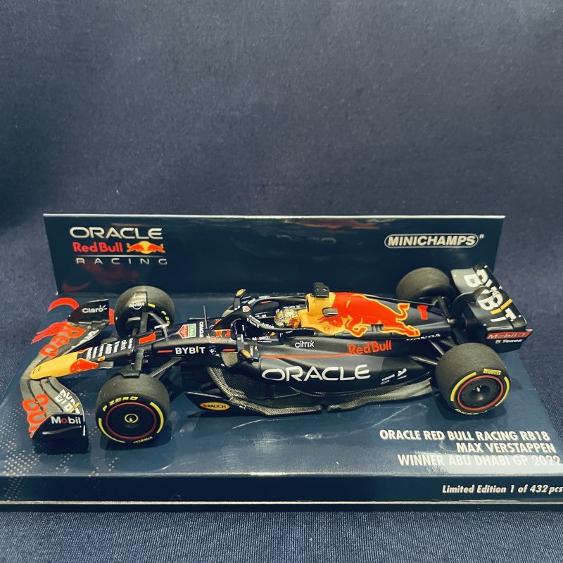 画像1: 新品正規入荷品●●PMA1/43 RED BULL HONDA RB18 WINNER ABU DHABI GP 2022 (M.フェルスタッペン）#1