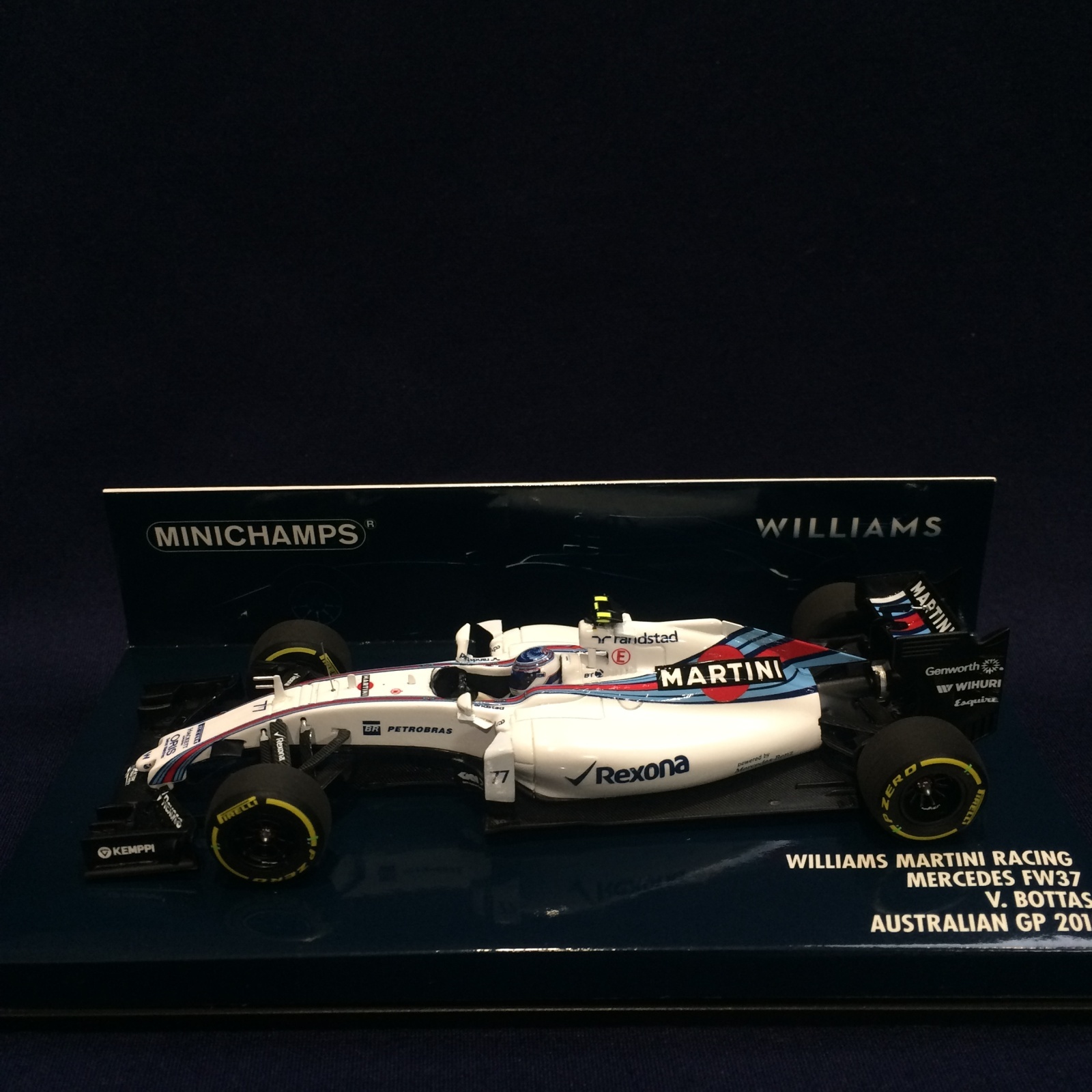 画像1: セカンドハンド品●PMA1/43 WILLLIAMS MARTINI MERCEDES FW37 AUSTRALIAN GP 2015 (V.ボッタス）#77