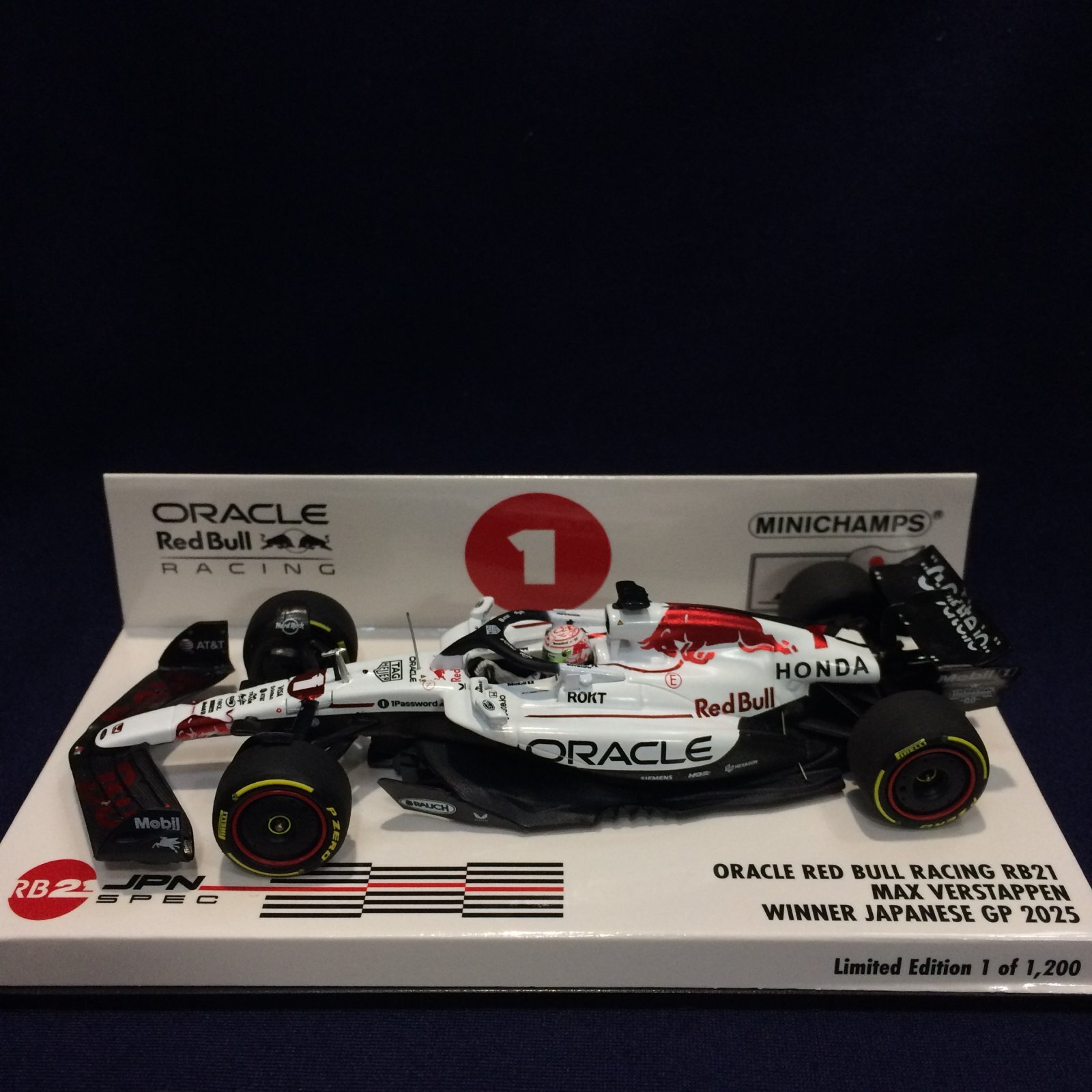 画像1: 新品正規入荷品●PMA1/43 ORACLE RED BULL HONDA RB21 JAPANESE GP 2025 (M.フェルスタッペン）#1