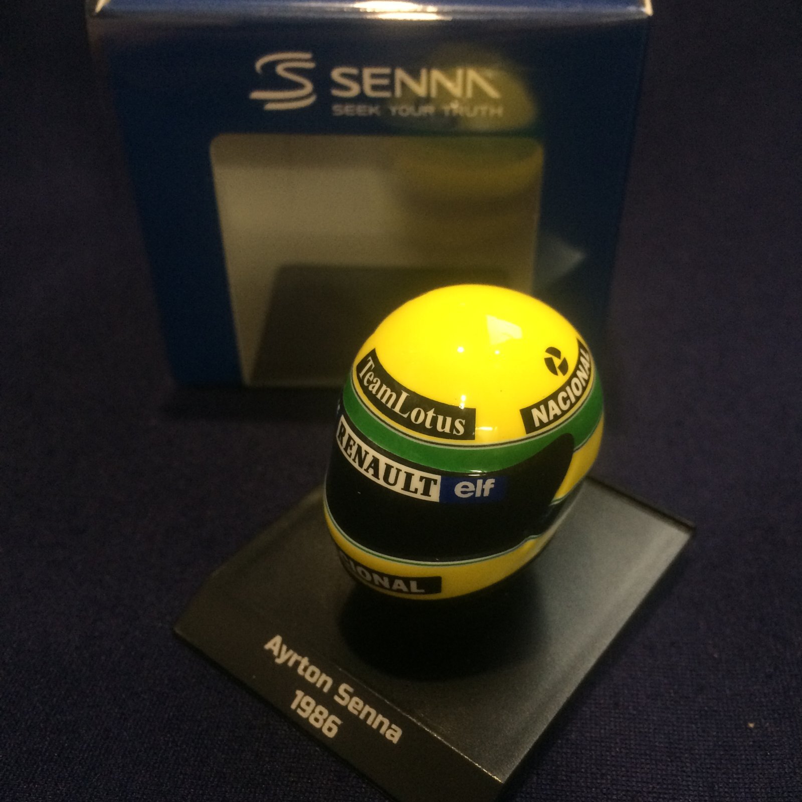 画像1: 新品正規入荷品●PMA1/10 アイルトンセナ ミニチュアヘルメット 1986