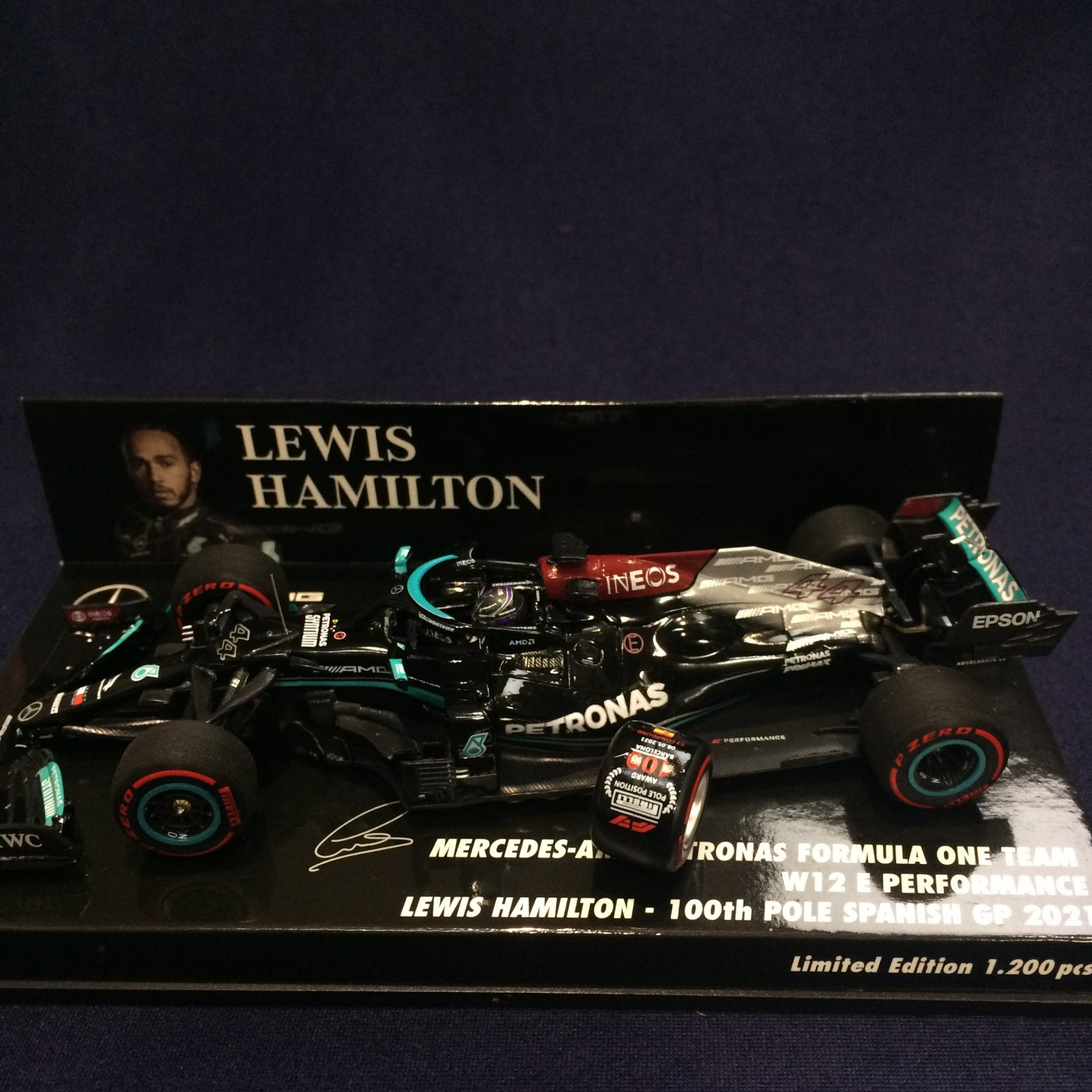 画像1: セカンドハンド品●PMA1/43 MERCEDES-AMG PETORONAS W12 100th POLE SPANISH GP 2021 (L.ハミルトン）#44