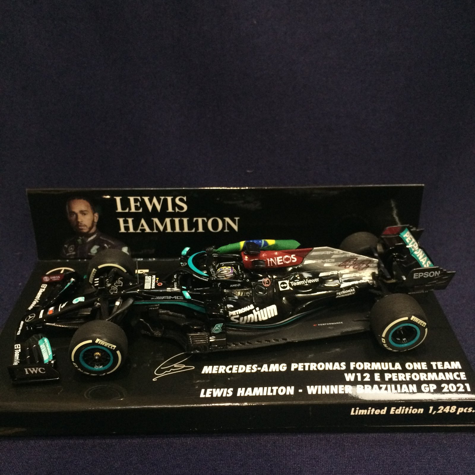 画像1: セカンドハンド品●PMA1/43 MERCEDES-AMG PETORONAS W12 WINNER BRAZILIAN GP 2021 (L.ハミルトン）#44