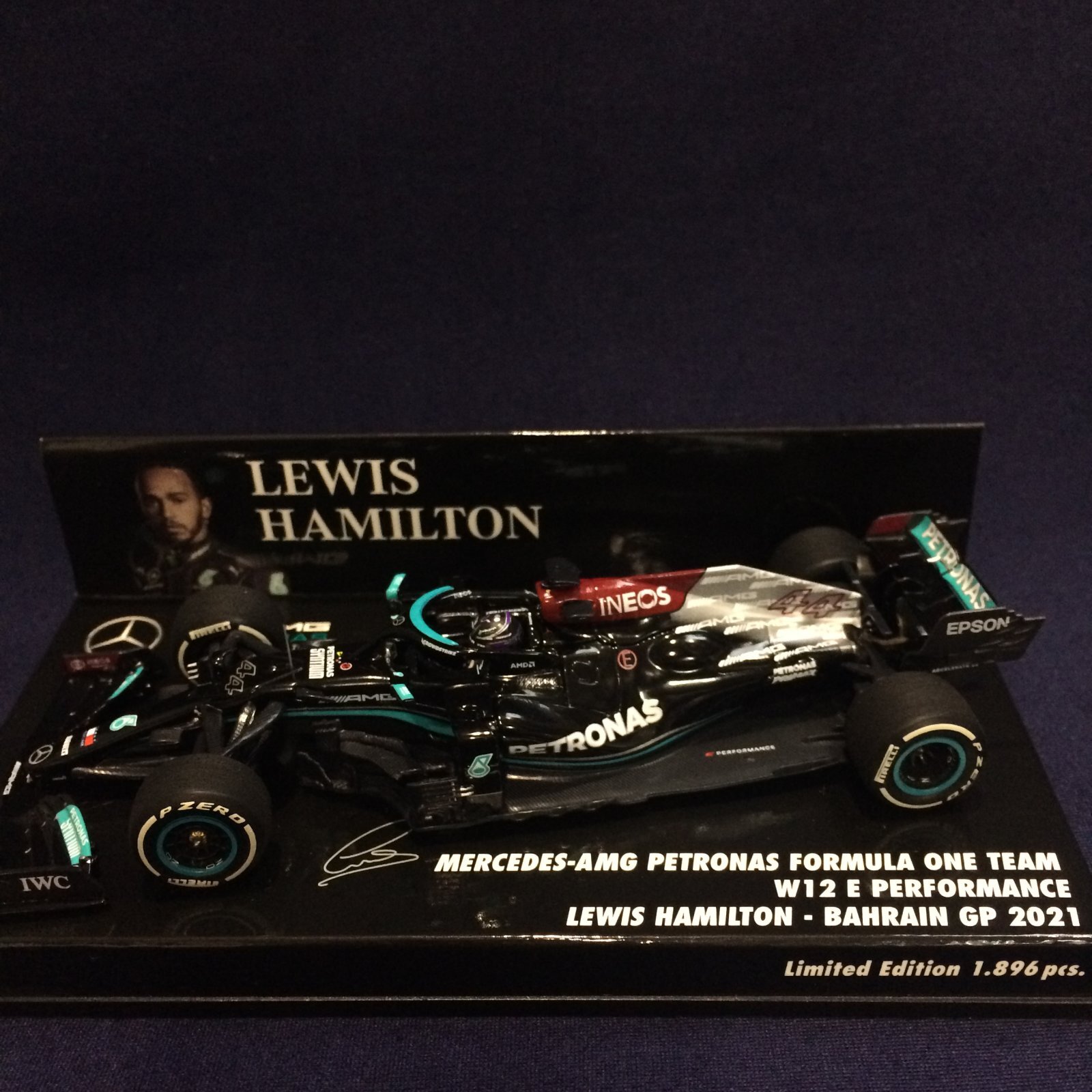 画像1: セカンドハンド品●PMA1/43 MERCEDES-AMG PETRONAS W12 BAHRAIN GP 2021 (L.ハミルトン）#44