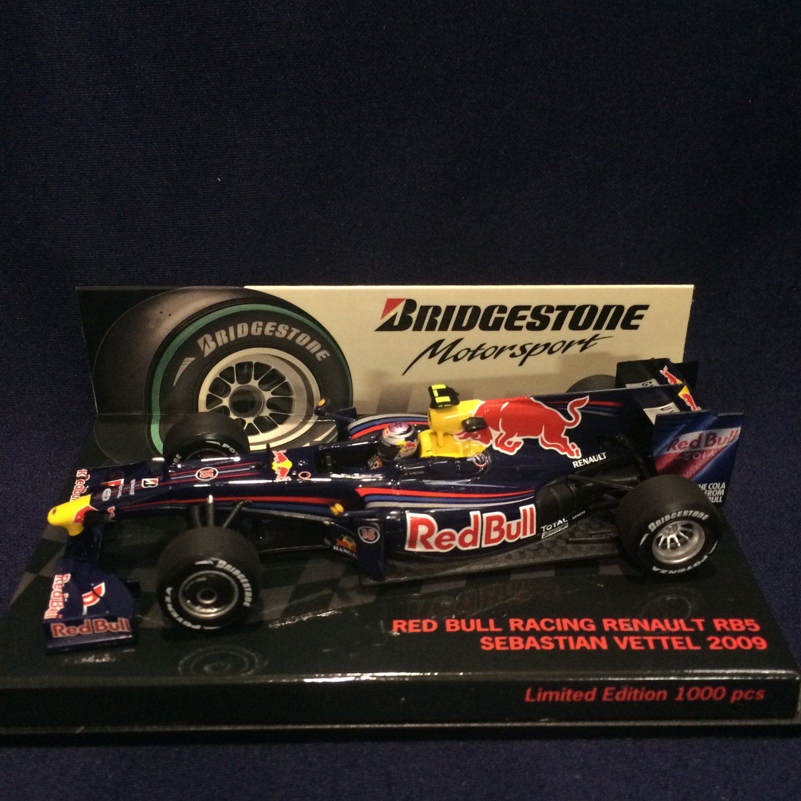 画像1: セカンドハンド品●BRIDGESTONE別注● PMA1/43 RED BULL RB5 (S.ベッテル）2009 #15