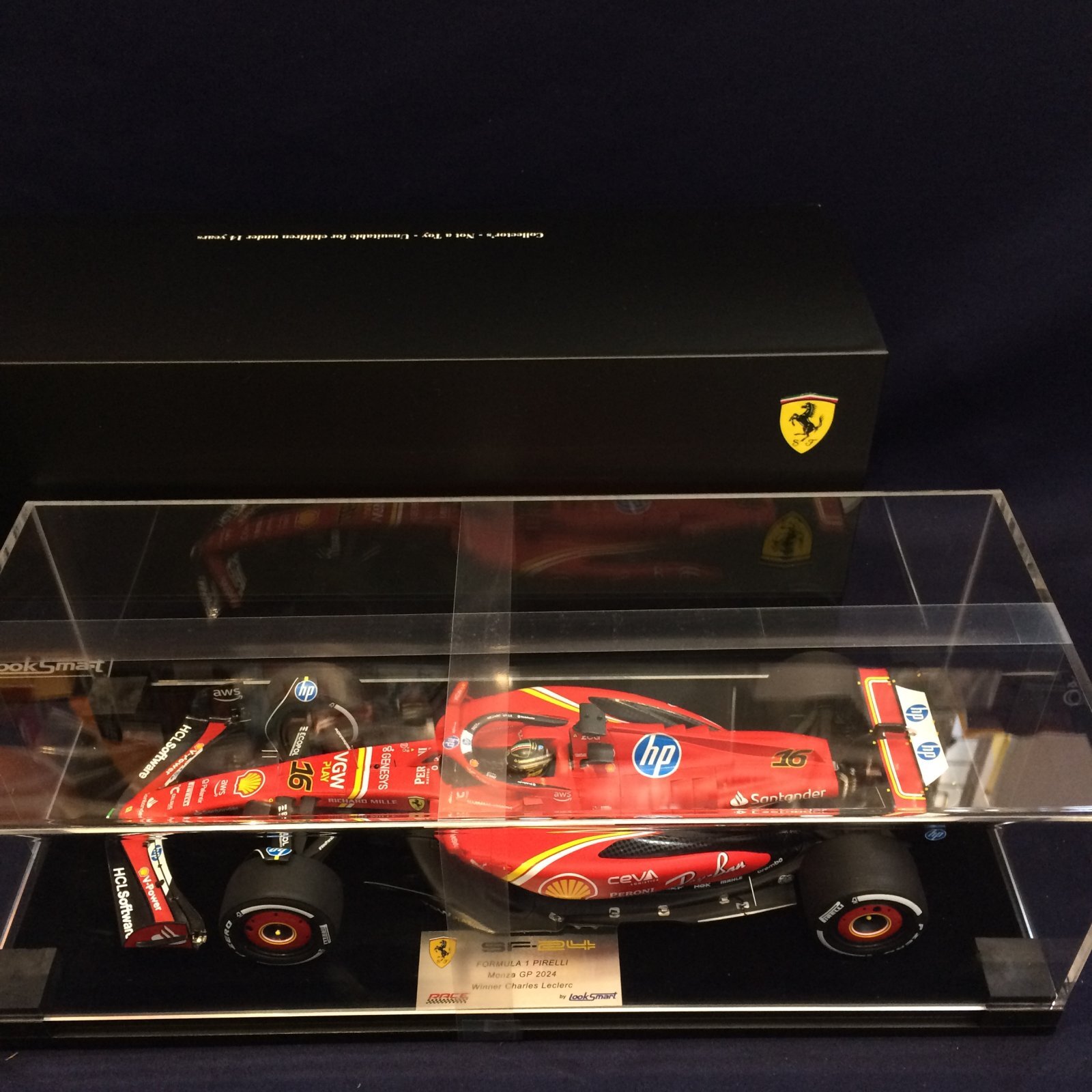 画像1: 新品正規入荷品●LOOKSMART1/18 FERRARI SF-24 WINNER MONZA GP 2024 (C.ルクレール）#16