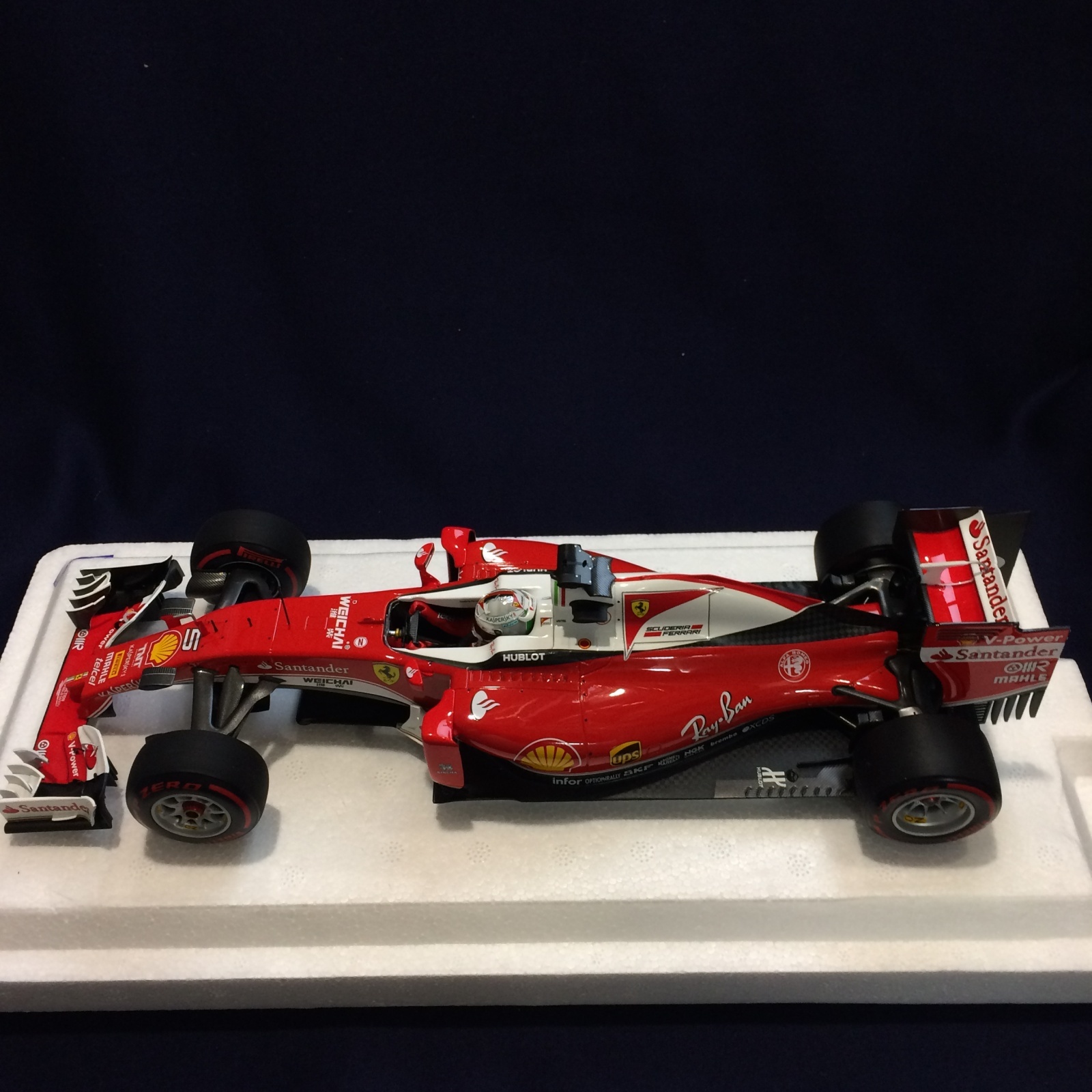 画像1: セカンドハンド品●PMA&BBR 1/18 FERRARI SF16-H ITALIA GP 2016 (S.ベッテル）#5