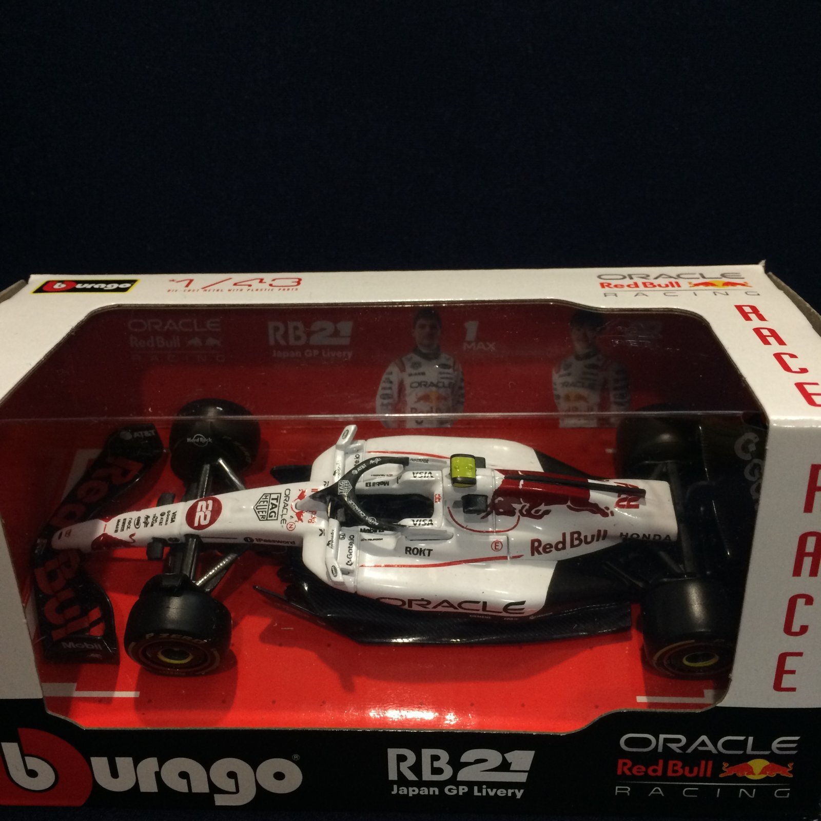 画像1: 新品正規入荷品●burago1/43 RED BULL RB21 JAPANESE GP (角田裕毅）#22 