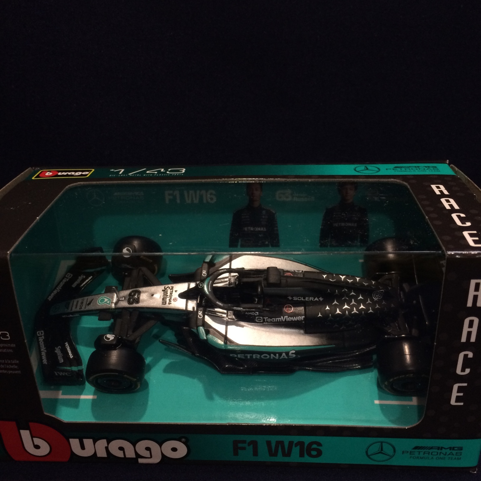画像1: 新品正規入荷品●burago1/43 MERCEDES-AMG W16 (G.ラッセル）#63