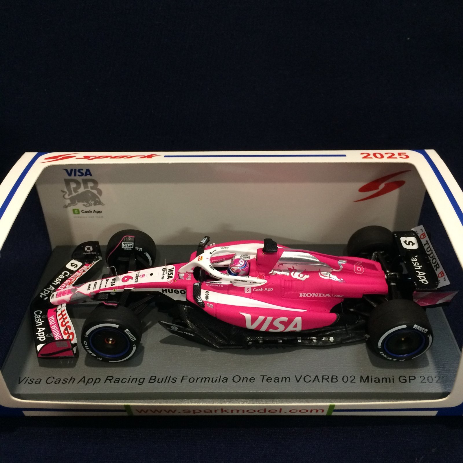 画像1: 新品正規入荷品●SPARK 1/43 VISA CASH APP RACING BULLS VCARB 02 MIAMI GP 2025 (I.HADJAR) #6