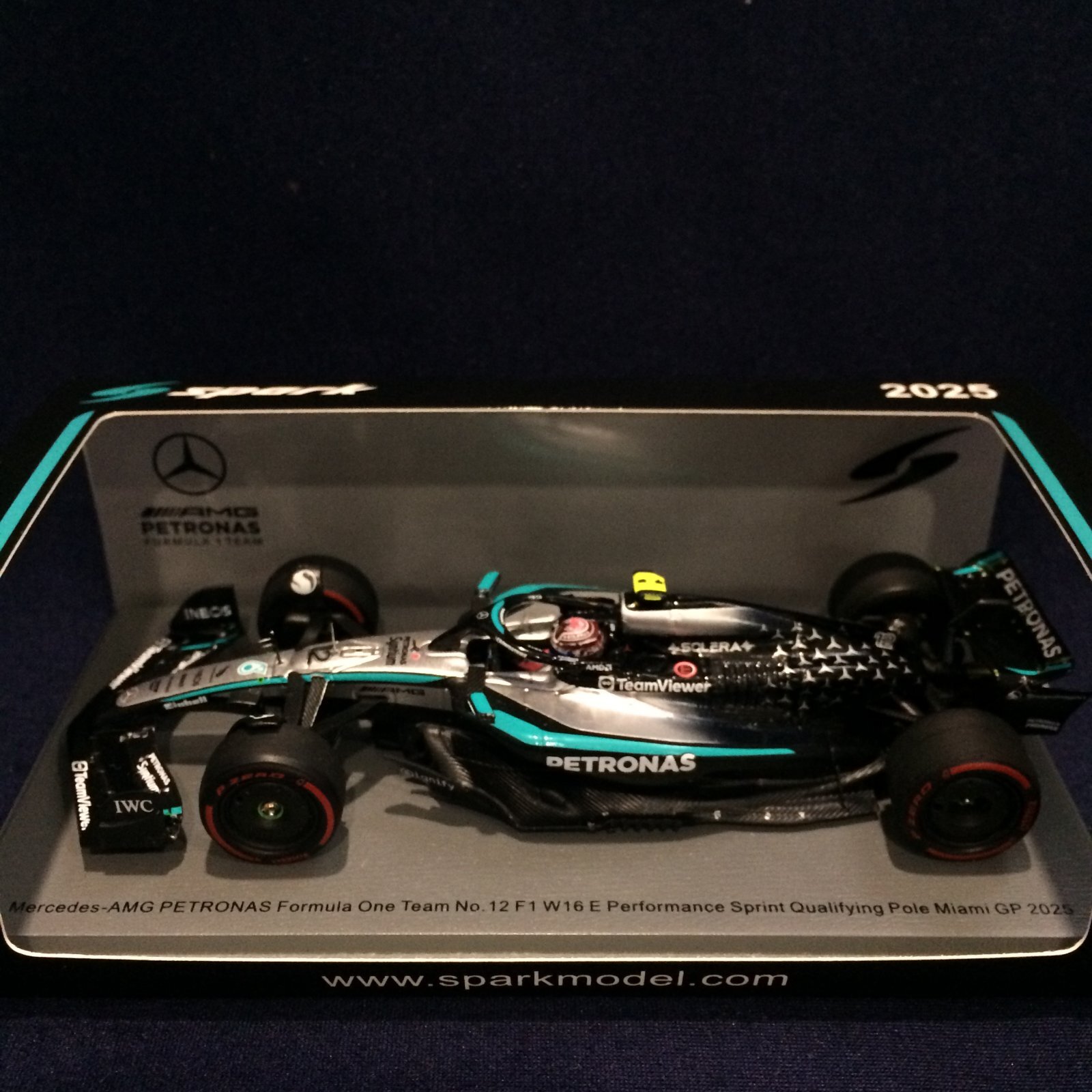 画像1: 新品正規荷品●SPARK1/43 MERCEDES-AMG PETRONAS W16 SPRINT QUALIFYING POLE MIAMI GP 2025 (K.アントネッリ）#12