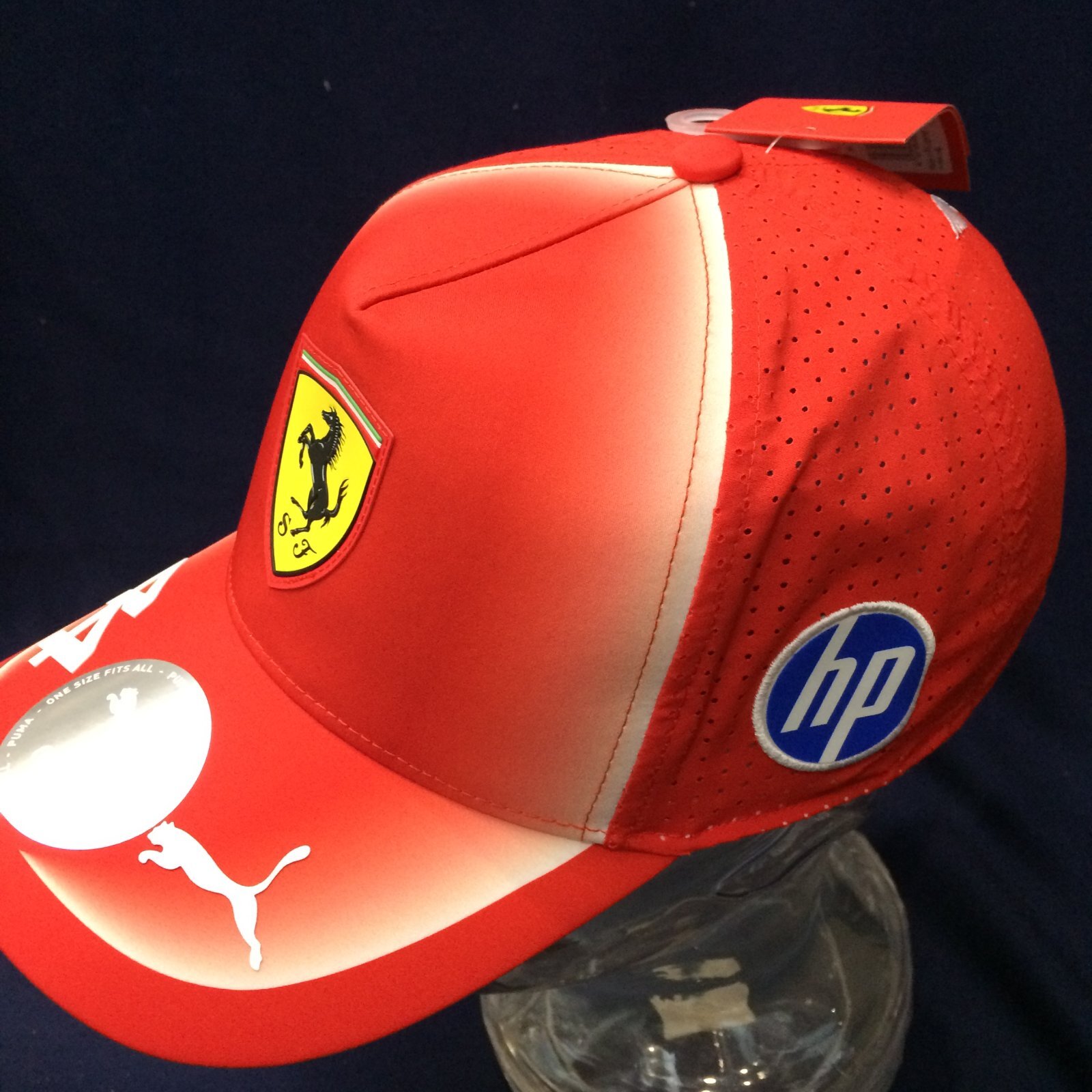 画像: スクーデリア フェラーリ HP チーム ルイス・ハミルトン キャップ 2026