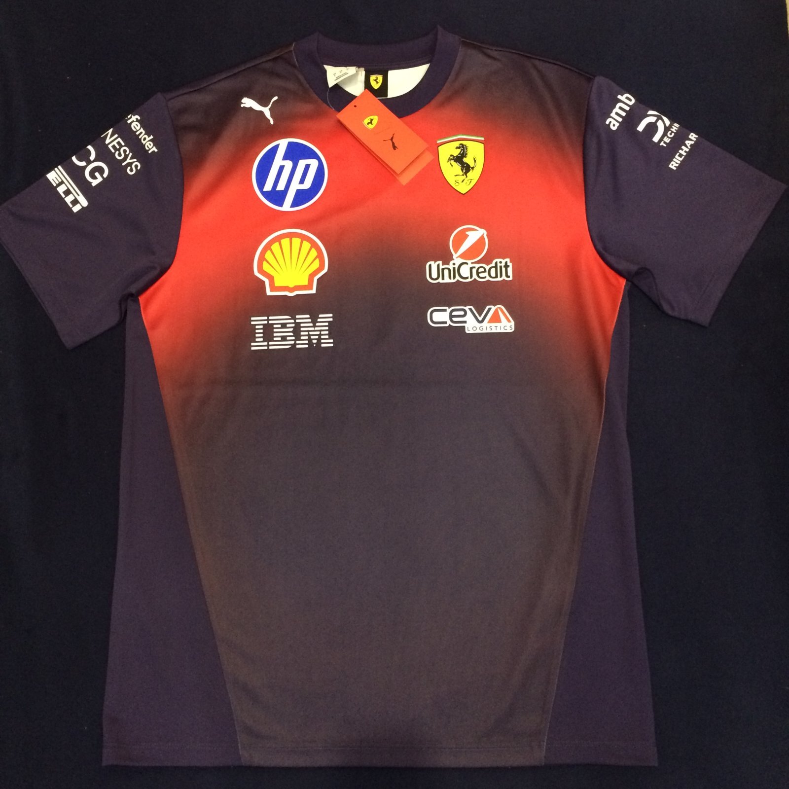 画像1: スクーデリア フェラーリ HP チーム 中国GP 限定 Tシャツ 2026　(Sサイズ）