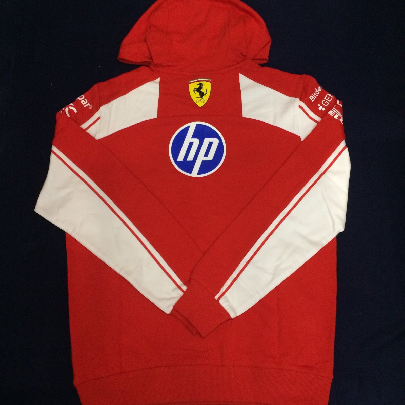 画像: スクーデリア フェラーリ HP チーム フーディー 2026  (XLサイズ）