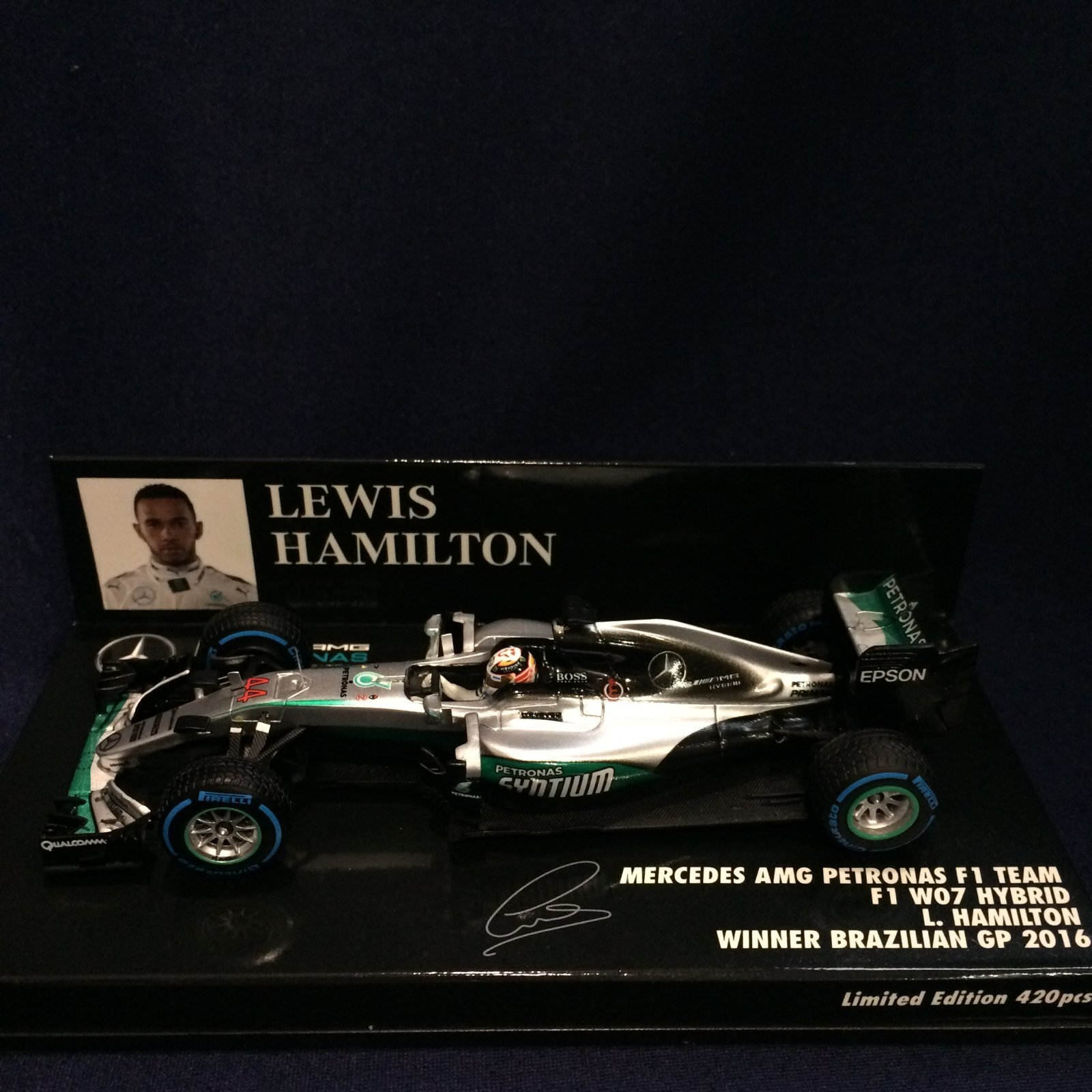 画像1: セカンドハンド品●PMA1/43 MERCEDES AMG PETRONAS W07 WINNER BRAZILIAN GP 2016 (L.ハミルトン）#44